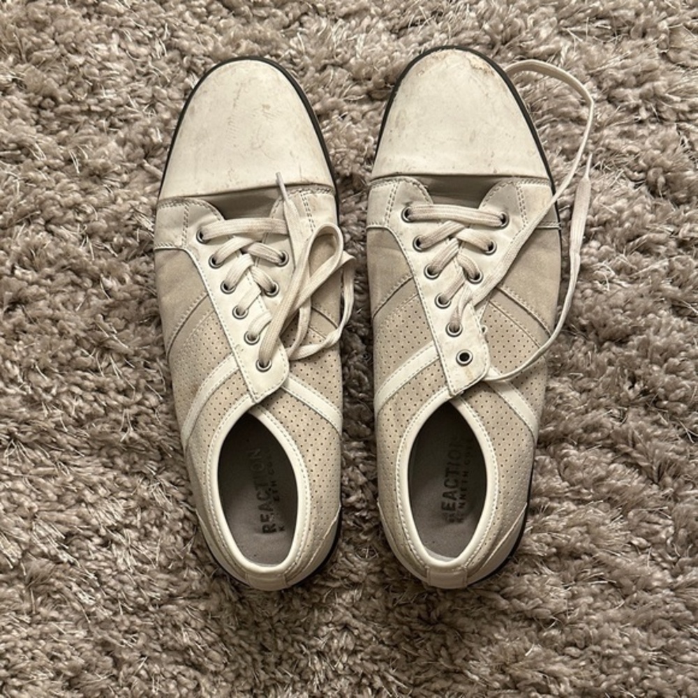 Kenneth Cole Reaction Cream Sneakers